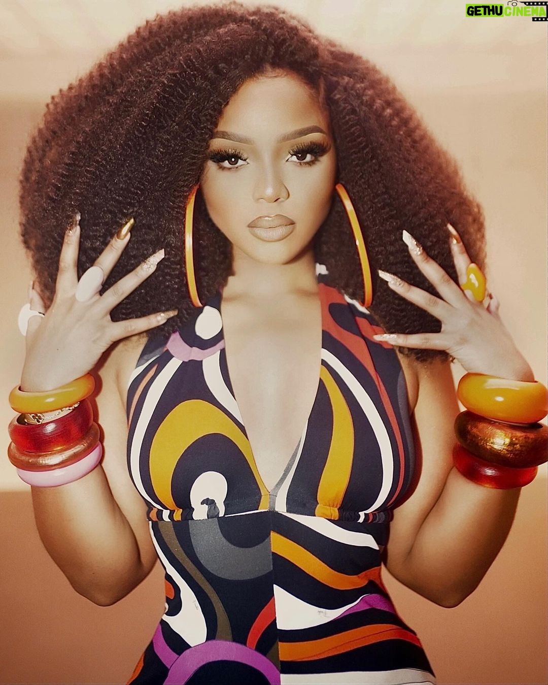 Chloe Bailey Instagram - whole lotta woman