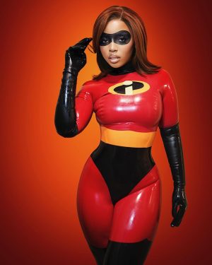 Chloe Bailey Instagram - Mrs. Incredible ❤️‍🔥