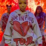 Chloe Bailey Instagram - me and my girls goin into the last show like 🥵