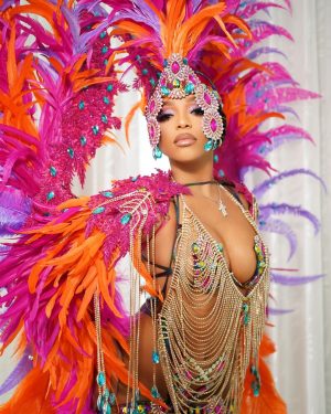 Chloe Bailey Instagram - baby’s first carnival with @legendscarnival !!! had the best time of my entire life 😍😍🥰