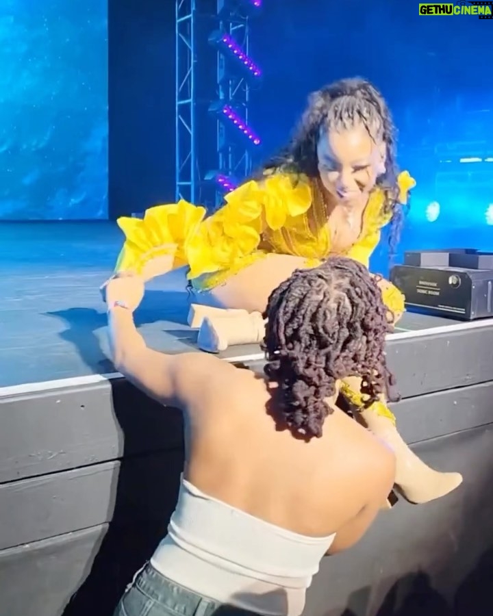 Chloe Bailey Instagram - 4 + 4 = 8 THAT MFN TOUR UP 🔥🔥🔥🔥