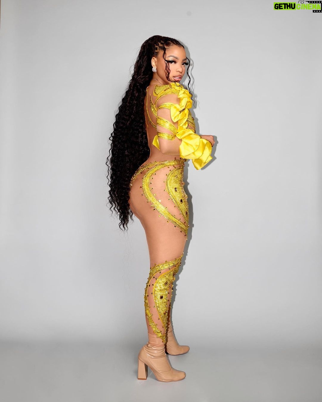 Chloe Bailey Instagram - 4 + 4 = 8 THAT MFN TOUR UP 🔥🔥🔥🔥