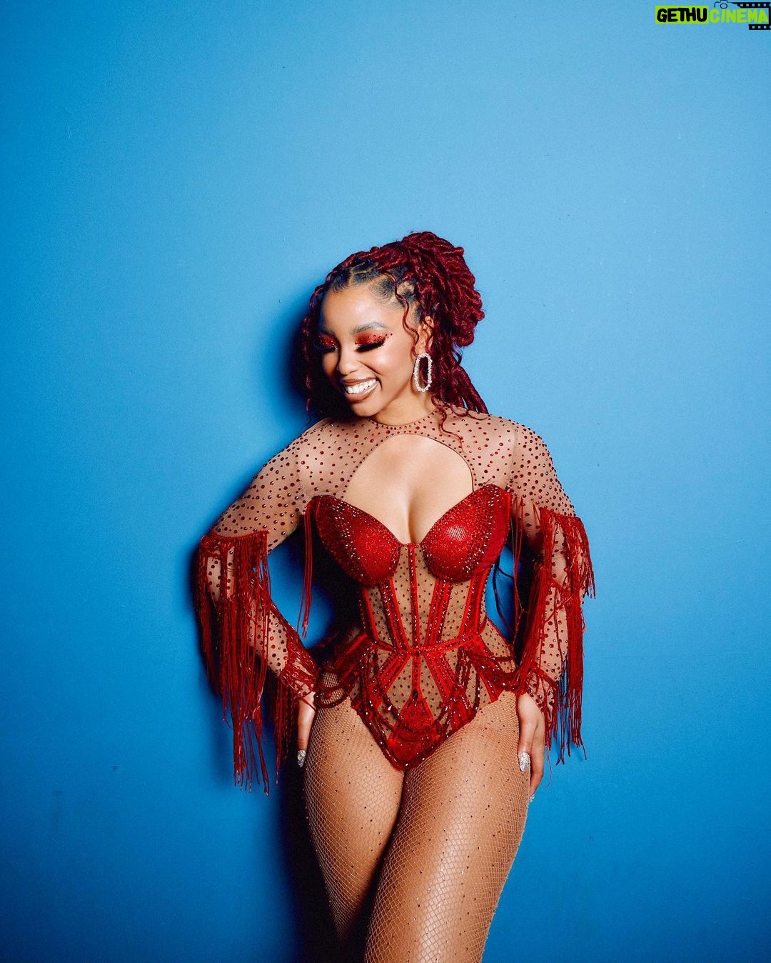 Chloe Bailey Instagram - lady in red 🌹 Terminal 5 NYC