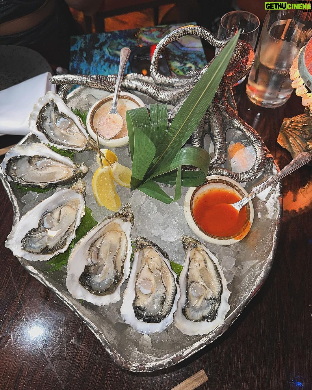 Chloe Khan Instagram - Couldn’t come to Manchester without trying the new Sexyfish . It’s one of my London faves , did not disappoint 🥂 🦪 ( why is there no caviar emoji ?) Sexy Fish Manchester
