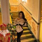 Chloe Khan Instagram - Wow, I have Been so overwhelmed with New years that I didn’t even post on the night . So prepare to be spammed 😜 - 8pm 31/12/2023 🕣Prior to counting down our beautiful new yearrrr 🥂 #Milan #italy Hotel Principe di Savoia