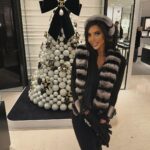 Chloe Khan Instagram - ⛄️🤍 Switzerland