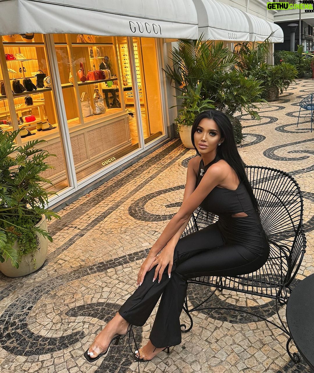 Chloe Khan Instagram - π€ comment what city you are in right now πΊοΈ & PS have a wonderful day π€ Brazil