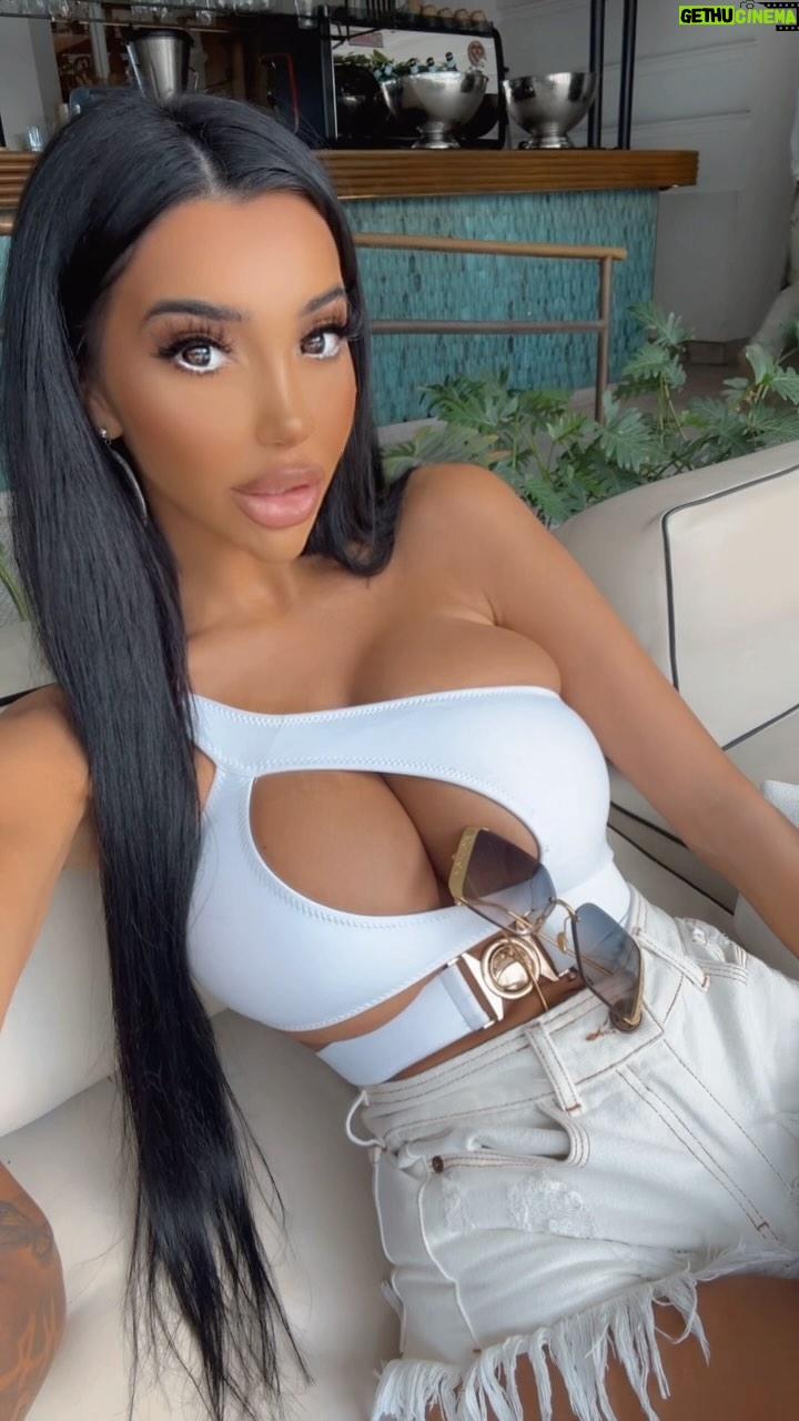 Chloe Khan Instagram - β’ START EARNING TODAY! β’ @thelondongemsofficial π Start Immediately. π Cam using Phone, Tablet or Laptop π Full Training Given. π On Going Support. π Work From Home. π Free To Join. π No Experience Necessary. π Get Paid This Tuesday. π Telegram Support Group Chat. TheLondonGems.com