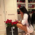Chloe Khan Instagram - If your reading this I hope you have a wonderful day 🤗 Belgravia, London