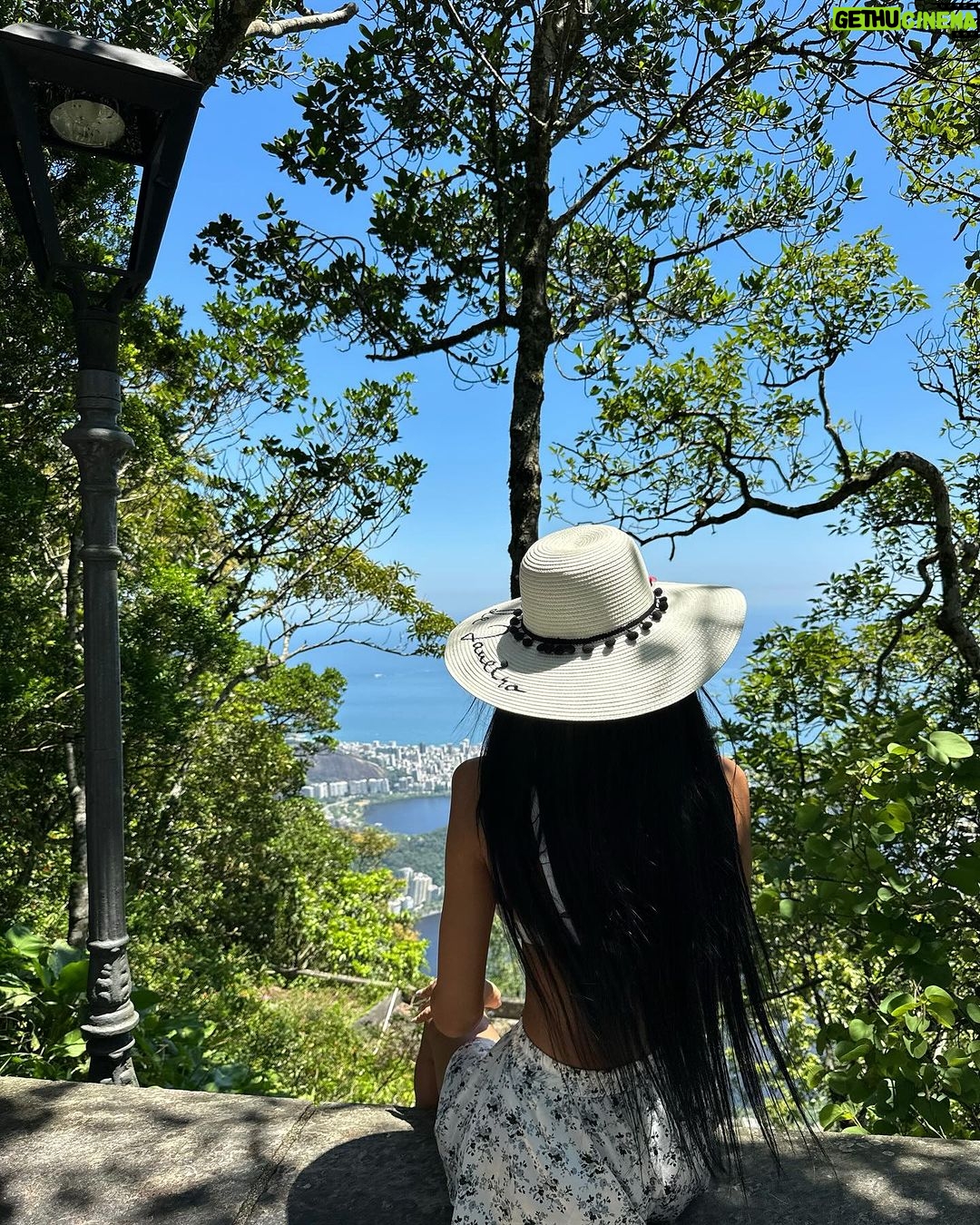 Chloe Khan Instagram - 🇧🇷 🇧🇷🇧🇷🇧🇷🇧🇷🇧🇷🇧🇷🇧🇷🇧🇷🇧🇷🇧🇷 Cristo Redentor