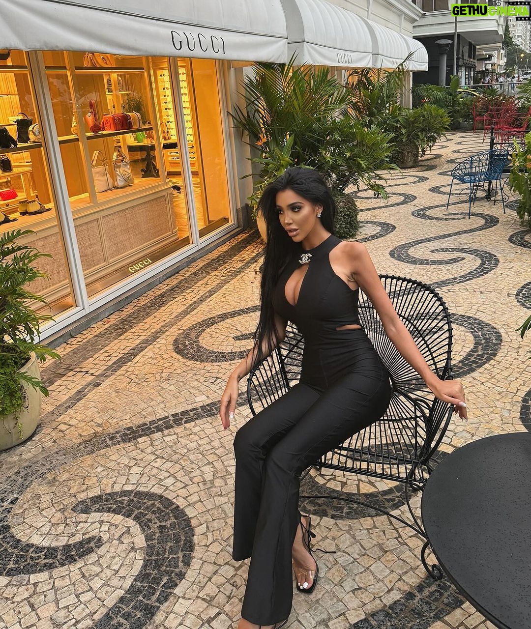 Chloe Khan Instagram - π€ comment what city you are in right now πΊοΈ & PS have a wonderful day π€ Brazil