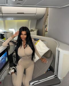 Chloe Khan Instagram - £100 to the first comment to correctly guess where I woke up today ✈️ 🤩 winner @simply_ale14 Fresh faced pic for once :p In The Sky