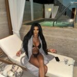 Chloe Khan Instagram - I have teamed up with @fanspicy1 💓 💰 Girls , if you want a 2nd income @fanspicy1 & myself will help you . DM them to get started