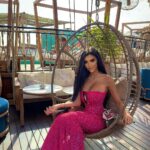 Chloe Khan Instagram - Just needed some colourfulness on my page 💕💗💐🌸🌺💄🎀🧞‍♀️🦩🩰🎟️👛🍬🐽 Nobu Marrakech