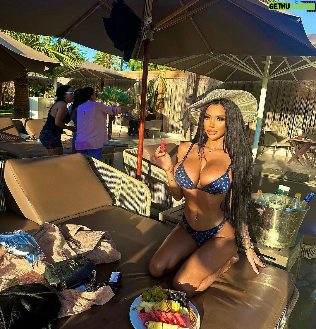 Chloe Khan Instagram - Life is better in a bikini 💙🌊 Famous Beach