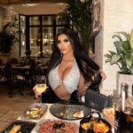Chloe Khan Instagram - First time at @sheesh_uk wow !!! 🤤🤤🤤 it’s the everything for me 🤍 Sheesh Restaurant, London