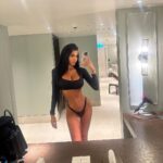Chloe Khan Instagram - Gym & spa night 🧖‍♀️ SPACE +