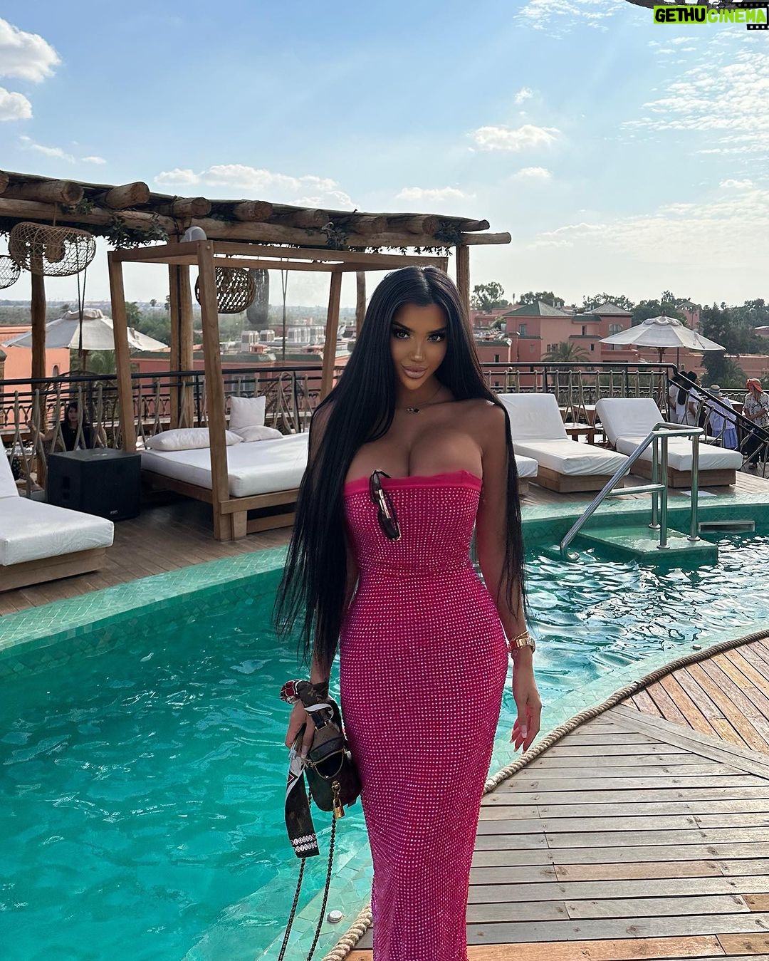 Chloe Khan Instagram - Good night from Marrakesh , what city you in now ? Nobu Marrakech