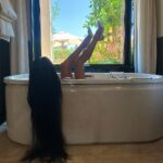 Chloe Khan Instagram - 30 inch hair extensions by the best in the game @hairevolutionuk at @simplygoddesssupersalon The Oberoi, Marrakech