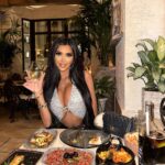 Chloe Khan Instagram - First time at @sheesh_uk wow !!! 🤤🤤🤤 it’s the everything for me 🤍 Sheesh Restaurant, London