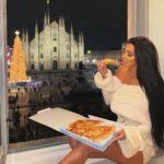 Chloe Khan Instagram - 🇮🇹 🍕 Sorry , hate to say it but Italian pizza is not better than London pizza 😜 The dome Milano