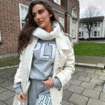 Chloe Veitch Instagram - Start the year as you mean to go on 🫶🏽@prettylittlething ps. also why does it look like I’ve got no fingers and the second picture😭😭🤣🤣