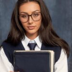 Chloe Veitch Instagram - This Trend >