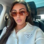 Chloe Veitch Instagram - Your gyal’s got prescription sunnies, makes sense with the bad taste in men 💀