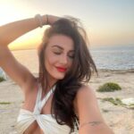 Chloe Veitch Instagram - Classy girls have more fun? I don’t think so m8 tricked ya Malta