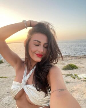 Chloe Veitch Instagram - Classy girls have more fun? I don’t think so m8 tricked ya
