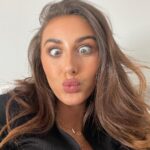 Chloe Veitch Instagram – One word ENERGY ⚡️