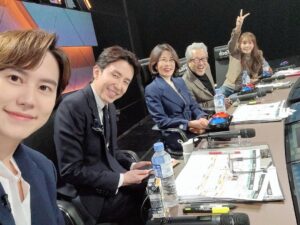 Cho Kyu-hyun Instagram - 3달간 월요일 밤을 함께해 준 싱어게인 너무 고마웠어요^^ 떠나보내기 속상한 마음에 함께 한 팀워크 G려버렸던 심사위원님들 + (콩알만하게 나왔지만 국민MC승기형) 사진 투척!!!! #싱어게인 #규현 #송민호 #선미 #이해리 #유희열 #이선희 #김종진 #김이나 #이승기 #싱어게인수고했어