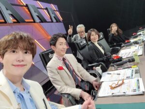 Cho Kyu-hyun Instagram - 3달간 월요일 밤을 함께해 준 싱어게인 너무 고마웠어요^^ 떠나보내기 속상한 마음에 함께 한 팀워크 G려버렸던 심사위원님들 + (콩알만하게 나왔지만 국민MC승기형) 사진 투척!!!! #싱어게인 #규현 #송민호 #선미 #이해리 #유희열 #이선희 #김종진 #김이나 #이승기 #싱어게인수고했어
