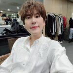 Cho Kyu-hyun Instagram - 2021년 맞이 셀카 털기^^ 너무 오래 버려뒀지 미안해!!! 인스타그램이 새 휴대폰에서 접속이 안 돼서 하기가 힘들어유 ㅜㅜ #2021 #올해도잘부탁드립니다 #규현 #코로나19물러가라 #콘서트하고싶다