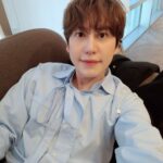 Cho Kyu-hyun Instagram - 2021년 맞이 셀카 털기^^ 너무 오래 버려뒀지 미안해!!! 인스타그램이 새 휴대폰에서 접속이 안 돼서 하기가 힘들어유 ㅜㅜ #2021 #올해도잘부탁드립니다 #규현 #코로나19물러가라 #콘서트하고싶다