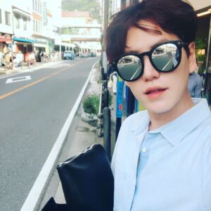 Cho Kyu-hyun Instagram - 9월 맞이 예전 사진과 펭귄 근황 #썬그리규 #조정뱅이 #펭귄근황