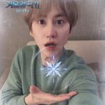 Cho Kyu-hyun Instagram – 규-하!!!! 사진어플에 재밌는게 많아졌어요!!! 요새 뮤지컬 준비 올인.. 은근슬쩍 #웃는남자 #규윈플렌 #조커