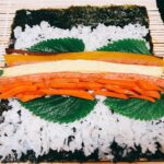 Cho Kyu-hyun Instagram - 김밥을 만들어 보았어요.. 안에 재료들이 자꾸 빠져나와서 승질나요.. #김밥만들규 #맛있규 #다이어트망해써 #불어묵김밥 #참치마요김밥
