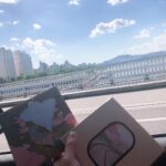 Cho Kyu-hyun Instagram - 앨범 색감이 넘 이쁘군여.. 애월리에서 너를 만나러 가는 그게 좋은거야^^ #애월리 #그게좋은거야 #너를만나러간다