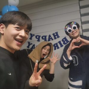 Cho Kyu-hyun Instagram - 나 생일이라고 축하해줘서 고마워요옹 사랑받는 사람이네~~~ 고마우어요오오오요요오옹 열심히 살게요 ㅜㅜ 더