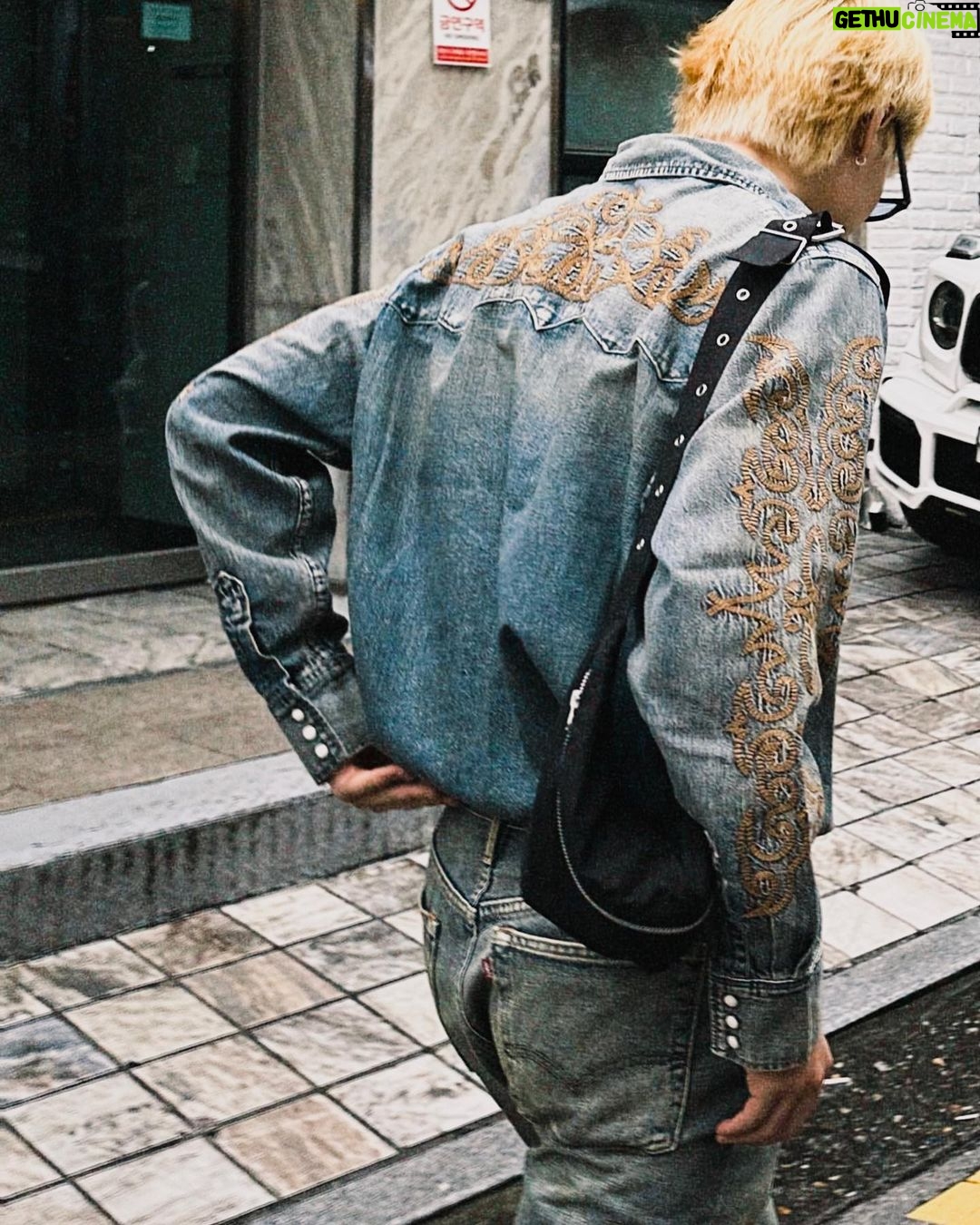 Cho Seung-youn Instagram - Fall is coming