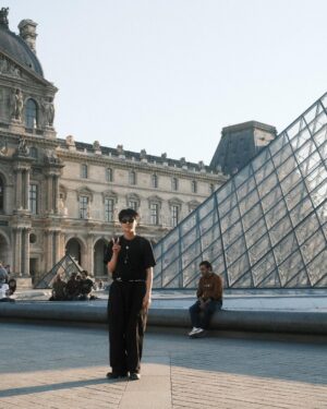 Cho Seung-youn Instagram - Parisien?