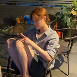 Cho Seung-youn Instagram - HAPPY MOODZ 100💙🧡