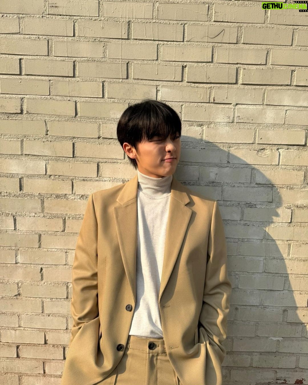 Choi Hyun-wook Instagram - with @stco_official #STCO #에스티코