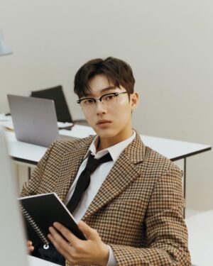 Choi Hyun-wook Instagram - 마노모스