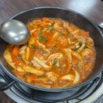Choi Hyun-wook Instagram – 연말정산. 내가 제일 사랑하는 가게, 제일 귀여우신 사장님