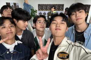 Choi Hyun-wook Instagram - 밴드부들과의 마지막