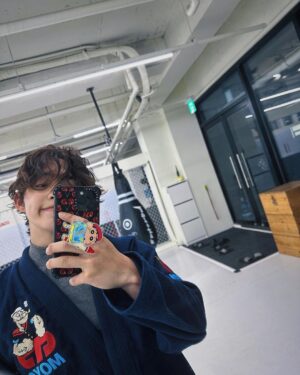 S.Coups Instagram - Mind over body🖤