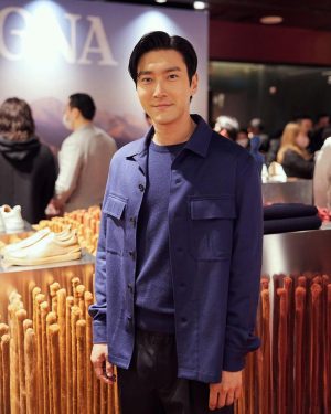Choi Si-won Instagram - 💙 @zegnaofficial #ZEGNA #BornInOasiZegna #OasiCashmere