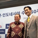 Choi Si-won Instagram – 50 years has passed. And a new beginning. 

Sudah 50 tahun, ini baru mulai. @mofa_kr @kcc.id @indonesiainseoul